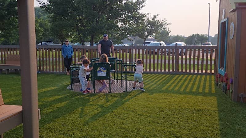 Gordon Yadon Park - Image 2