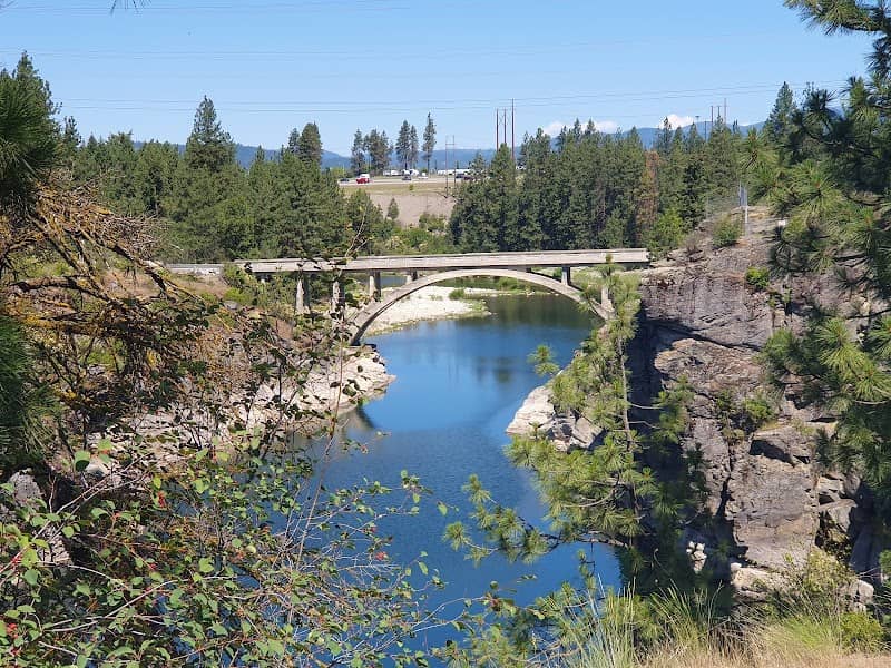 Falls Park - Image 2