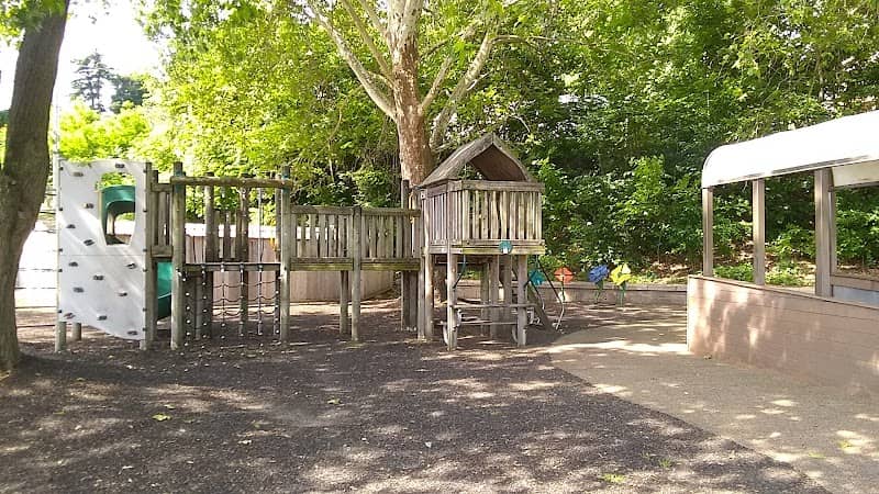 Independence Park - Image 2