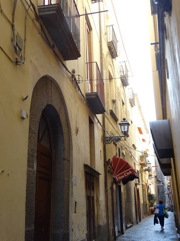 Palazzo Veniero - Image 1