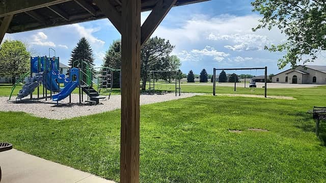Fieldstone Park - Image 2