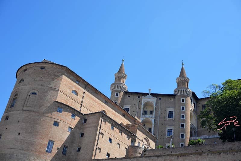Guide Turistiche Urbino C 15 - Image 1
