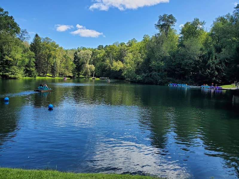 Making Memories at Wiegand Lake Park - Image 2