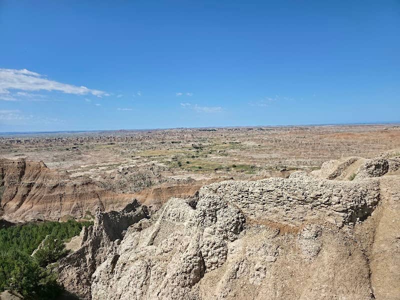 Badlands Wilderness Overlook - Image 3