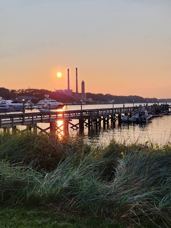 Harborfront Park - Image 1