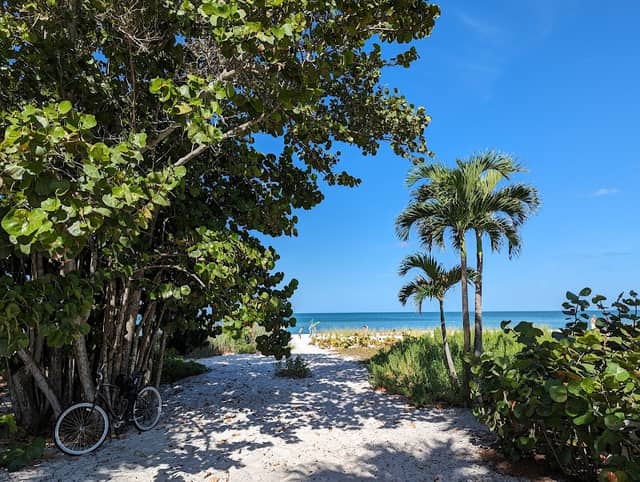Central Ave Beach Access - Image 3