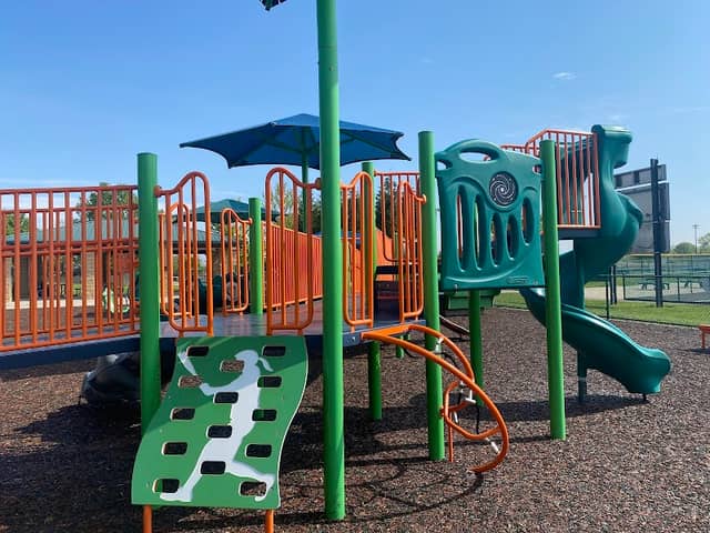 Grove City Dream Field - Image 1