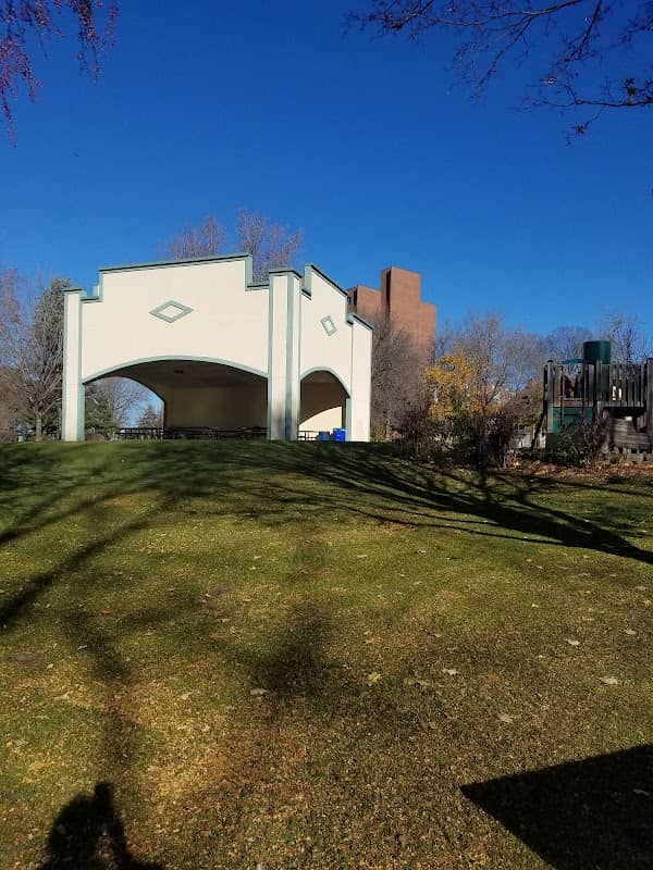 Akin Riverside Park - Image 2