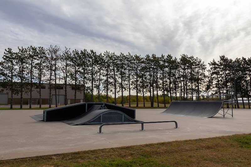 Isanti Skatepark - Image 1