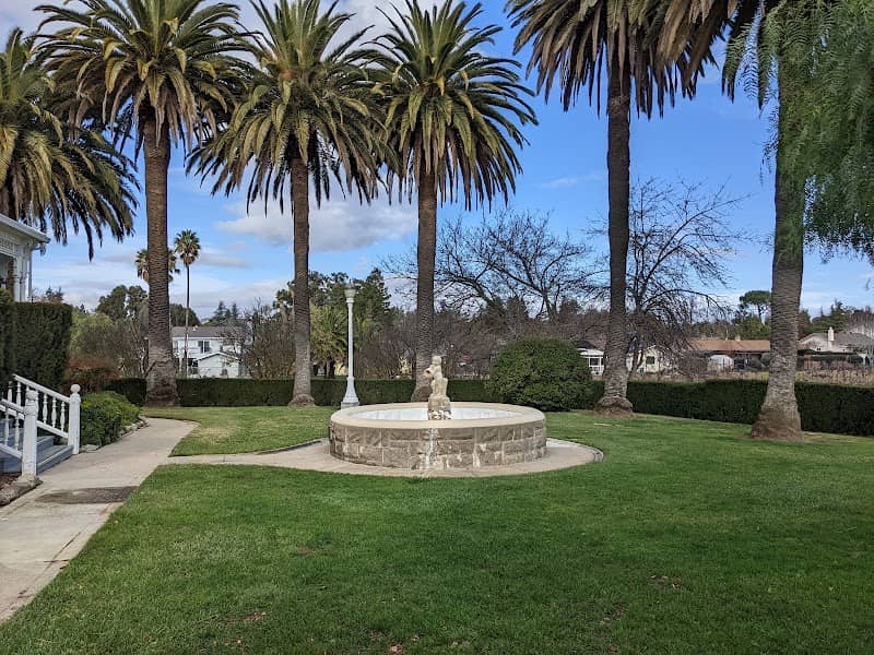 Ravenswood Historic Site - Image 1