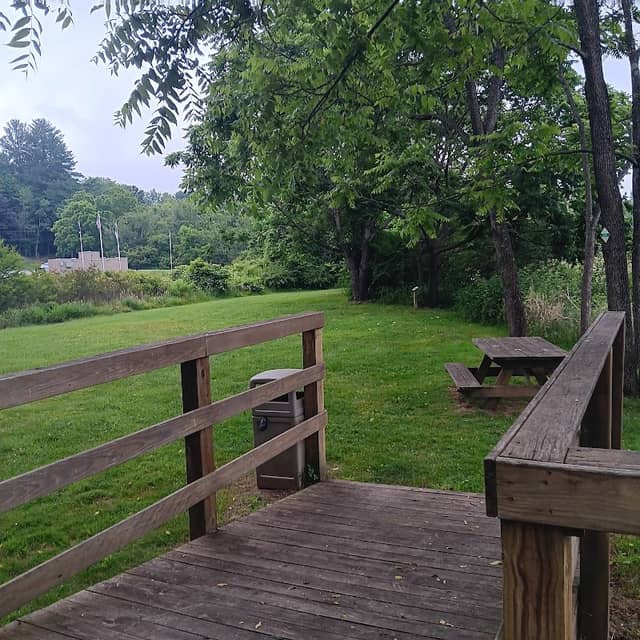 Veterans Park - Image 1