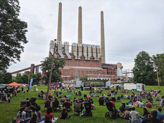 Moores Park - Image 1