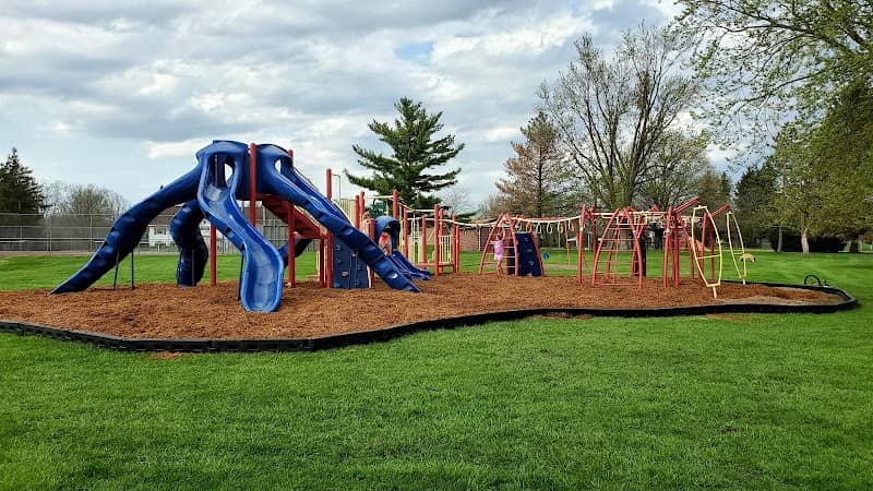Rona Hills Park - Image 1