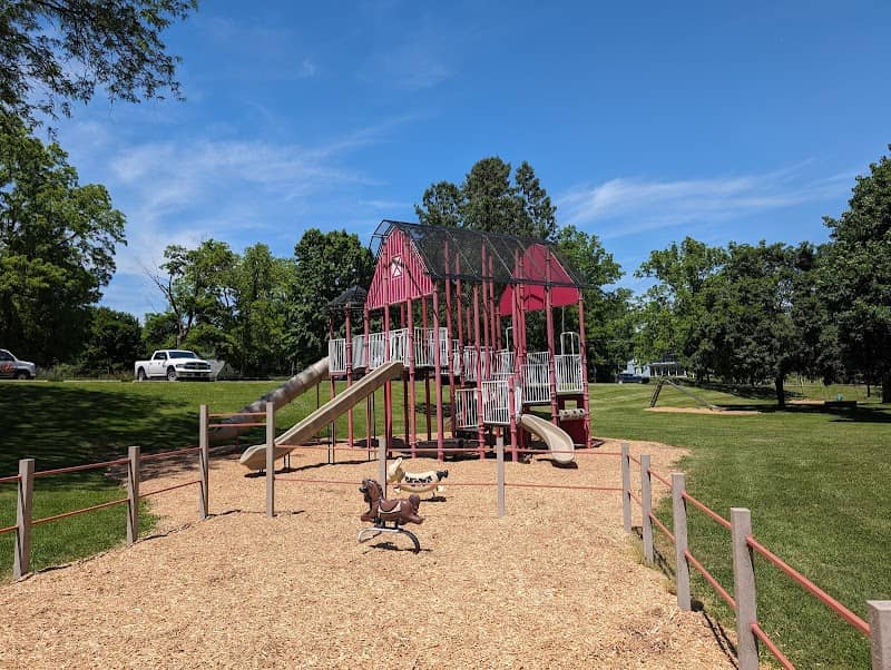 Carr Park - Image 1