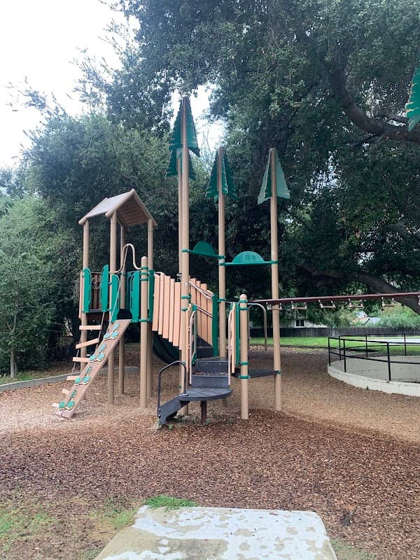El Barrio Park - Image 2