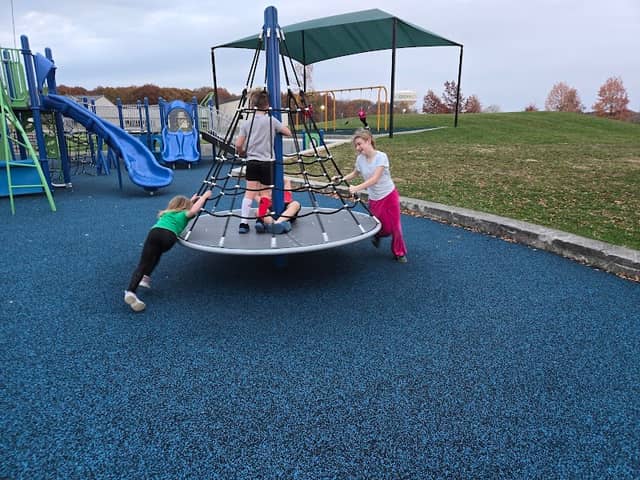 Fryer Park - Image 1