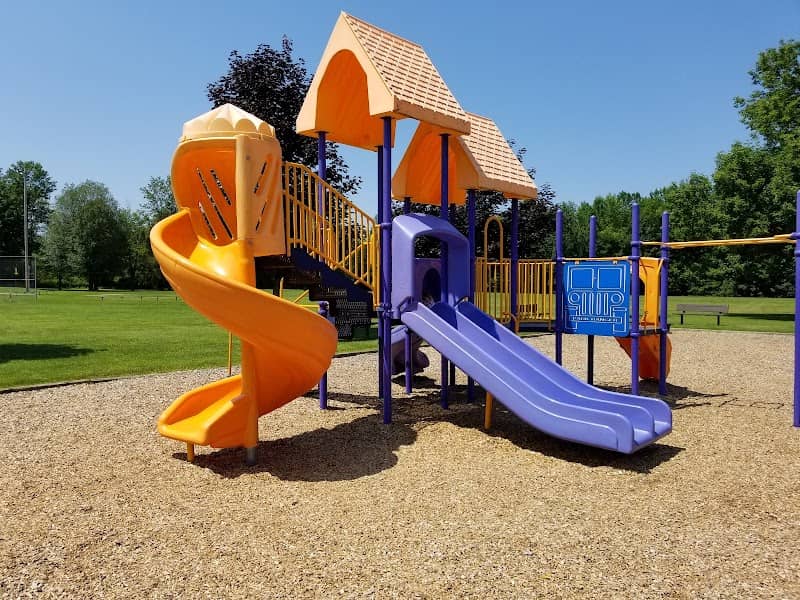 Lysander Town Park - Image 2