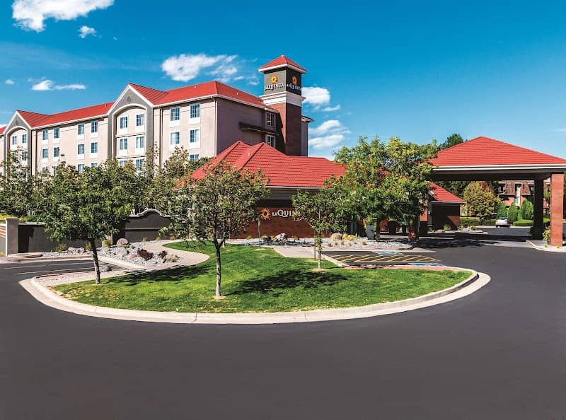 La Quinta Inn & Suites by Wyndham Grand Junction - Image 1