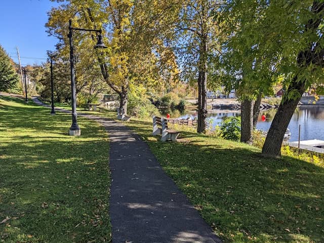 Veterans Park - Image 1