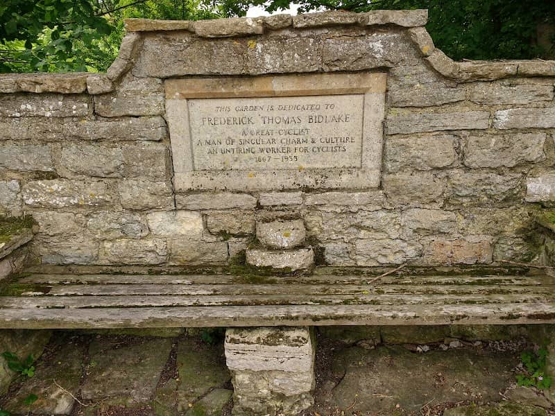 FT Bidlake Memorial Garden - Image 2