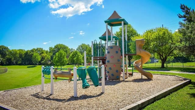 Fairgrounds Park - Image 2