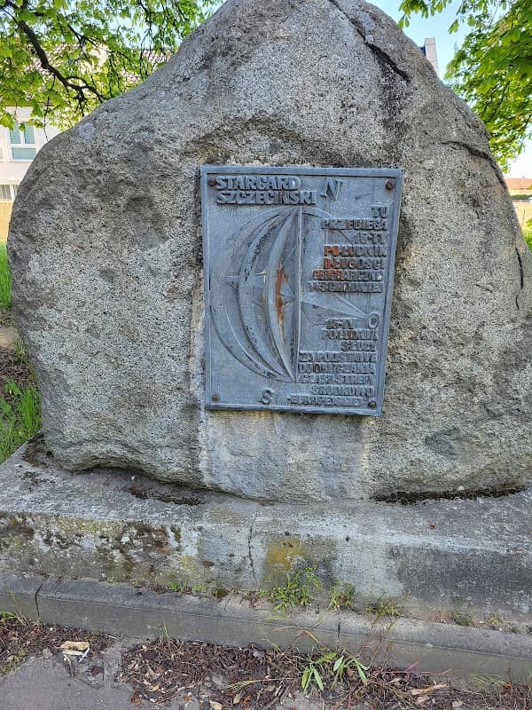 Pomnik 15. Południk - Image 1