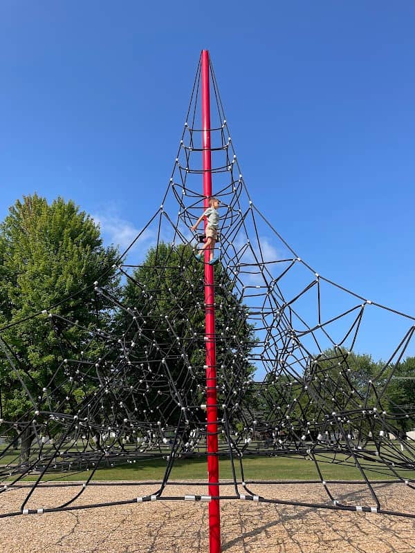 10th Street Park - Image 2
