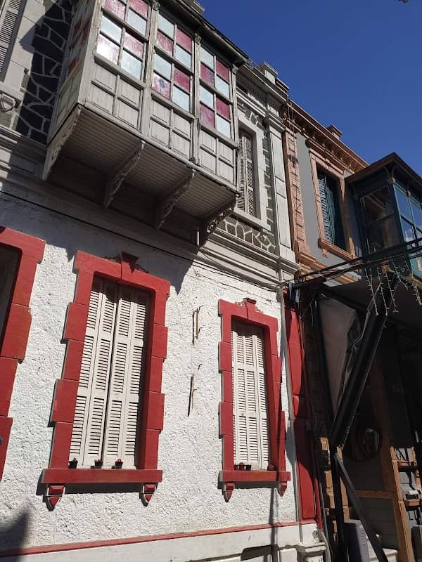 Gazi Kadınlar Sokağı - Image 2