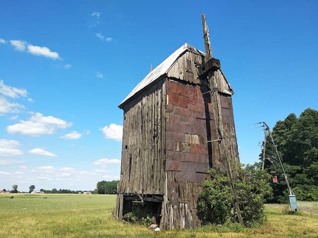Wiatrak "Koźlak" Tomaszew - ruiny - Image 1