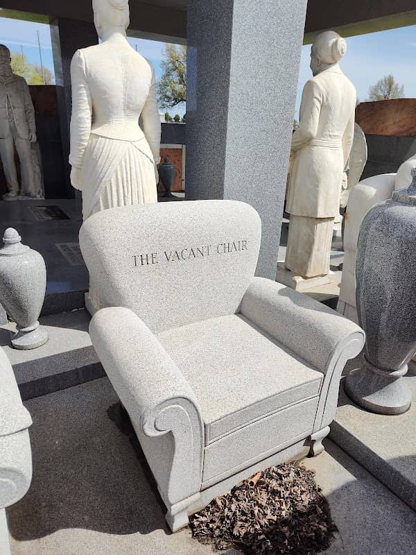 Davis Memorial - Image 1