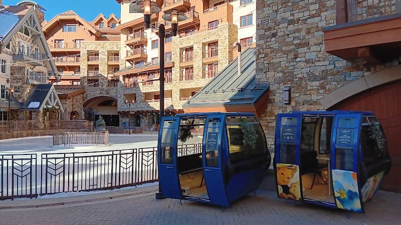 Mountain Central Square - Image 1