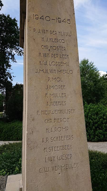 War Monument Amstelveen - Image 2