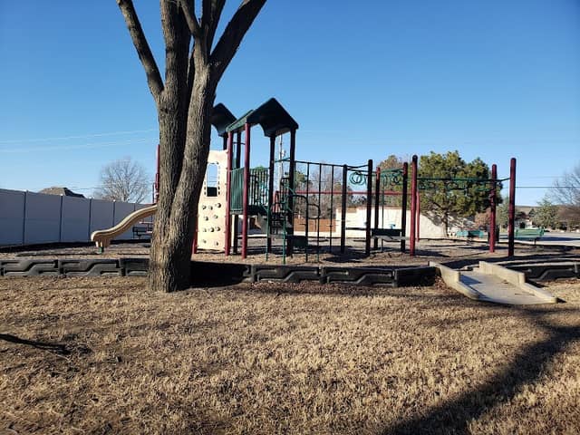 Battlecreek Mini-Park - Image 1
