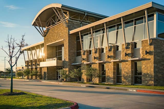 Pearland Recreation Center & Natatorium - Image 1