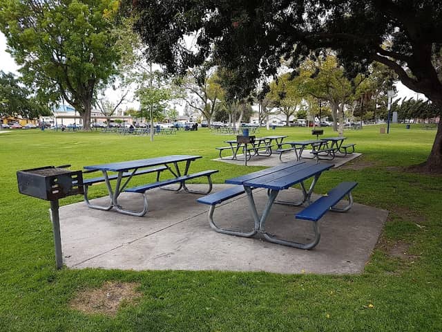 Bell Gardens Veterans Park - Image 2