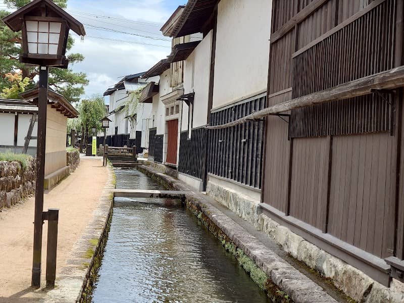 Setogawa and Shirakabe Dozou Street - Image 1
