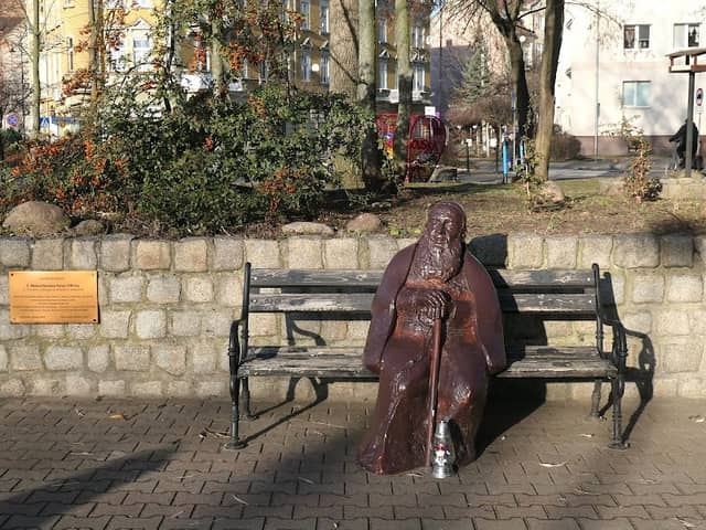 Ławeczka Ojca Medarda - Image 2