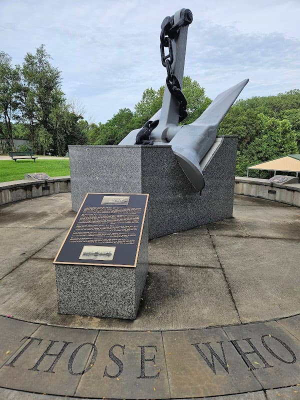 Anchor Memorial - Image 1