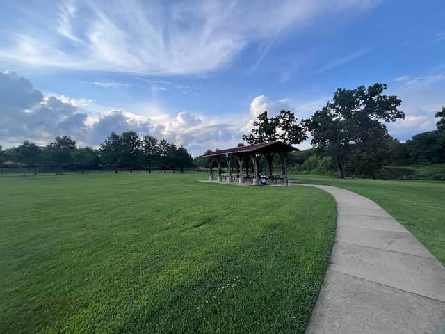 Bryce Davis Park Large Pavilion - Image 1