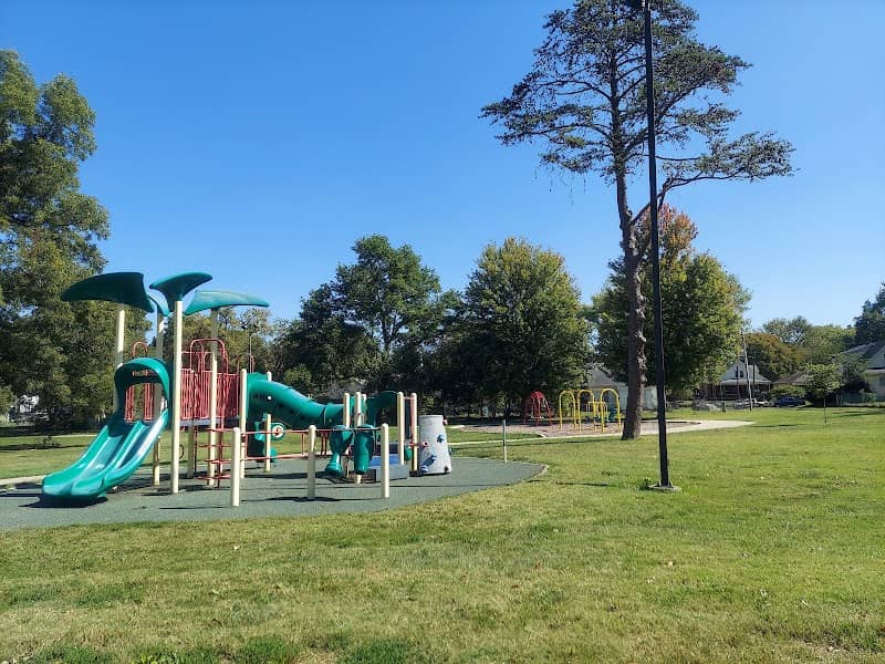 Vermont Park - Image 1