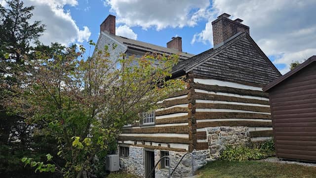Fulton House Historical Landmark - Image 2