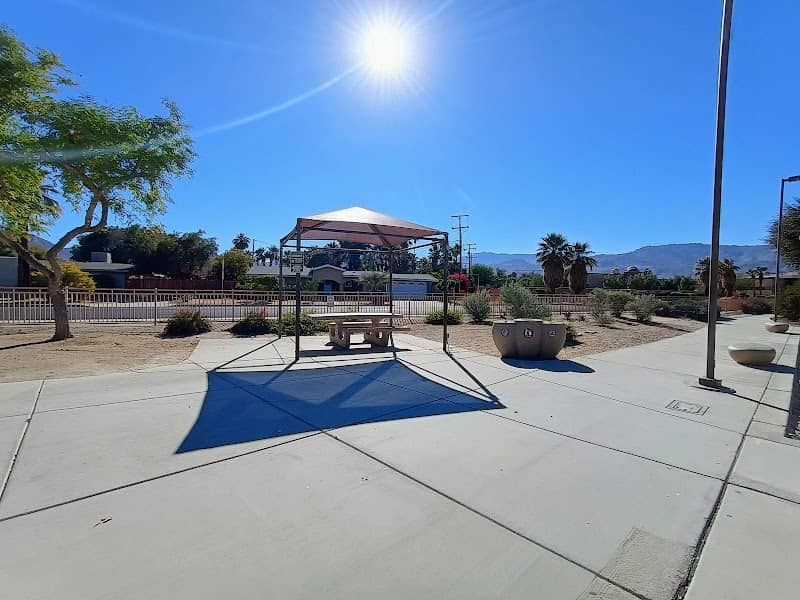 Palma Village Park - Image 1