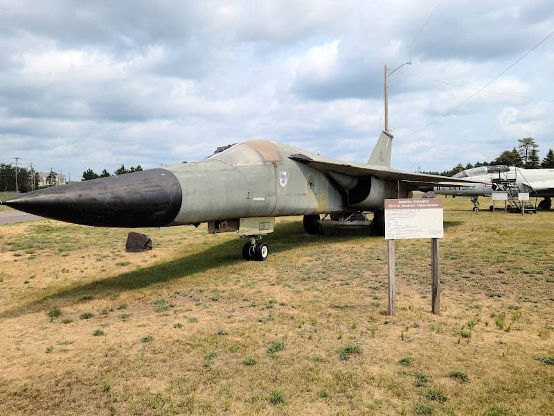 FB-111A - Image 1