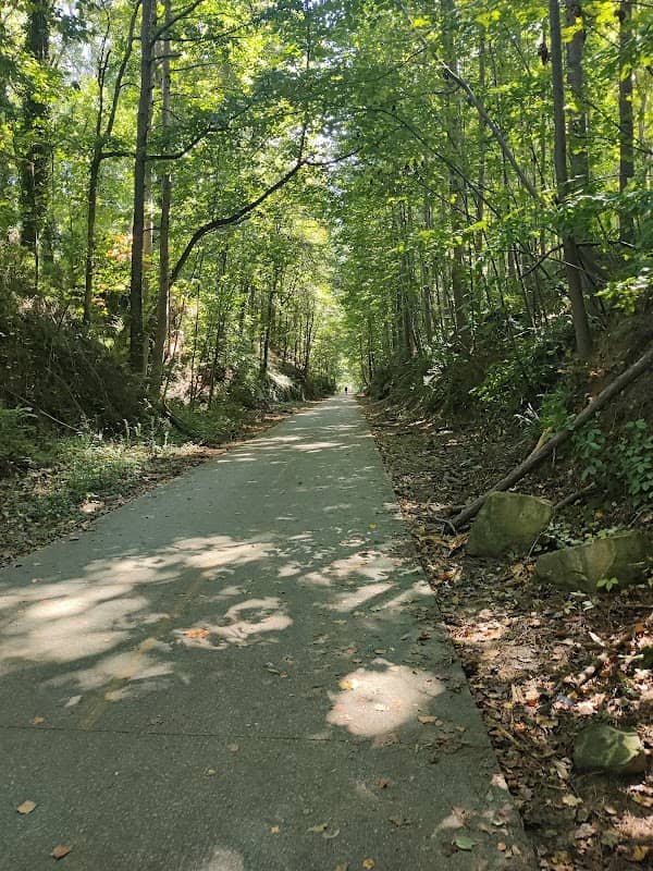 Paulding Chamber Trailhead - Image 1