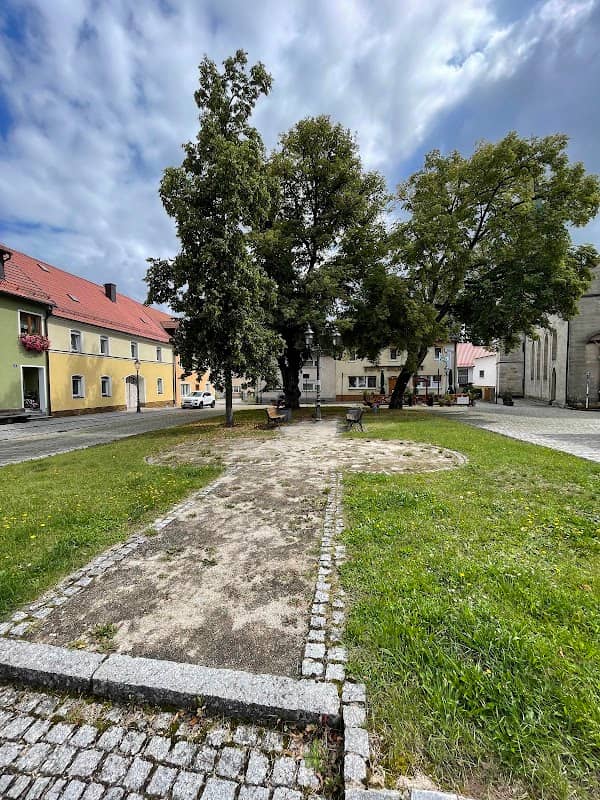Marktplatz Park - Image 1
