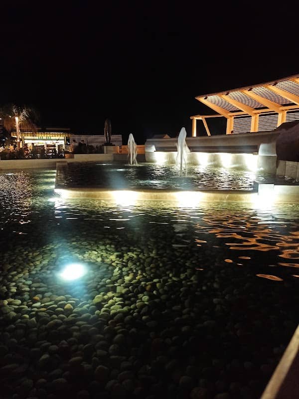 Piazza sul mare - Image 2