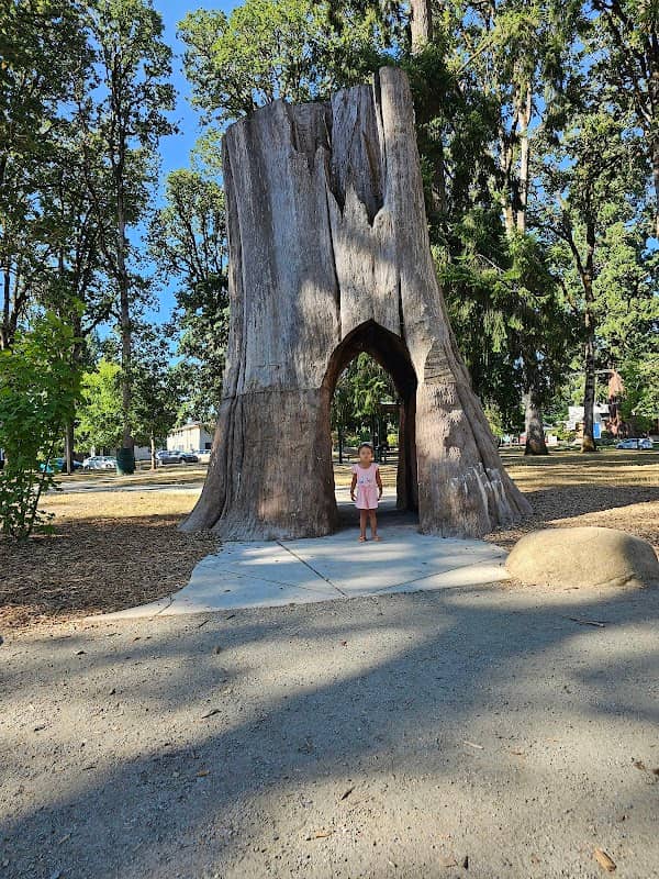 At Rogers Park - Image 1