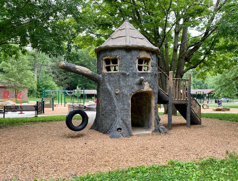 Christmas Run Park - Image 1