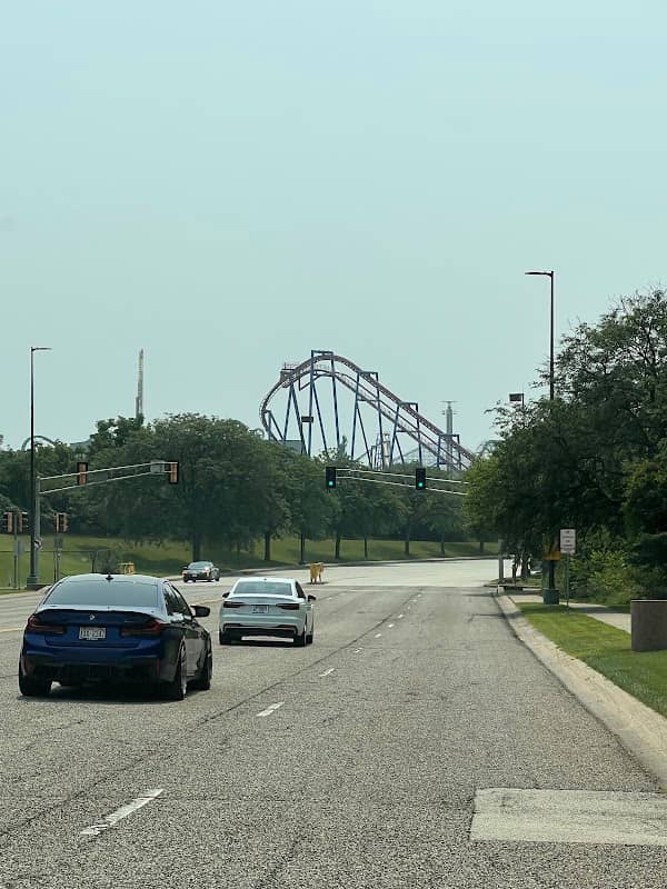 Sixflags - Image 1