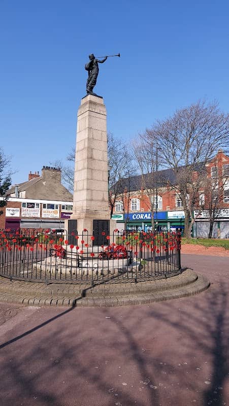 King George's Square - Image 1